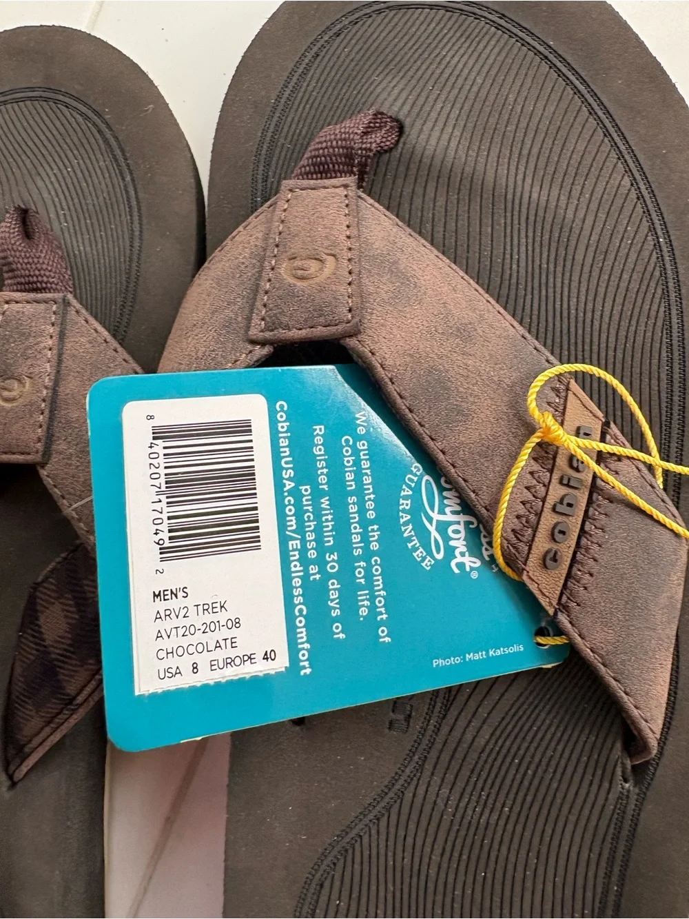 NWT Cobian Men’s AVR2 Trek Brown Flip Flop Sandals Beach Thongs Size 8